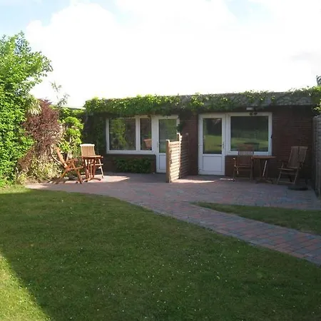 Haus Carstensen-bungalow 2 *
